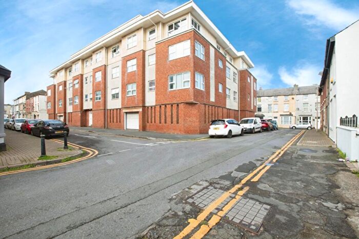 1 Bedroom Apartment For Sale In Yorkshire Street, Blackpool, FY1