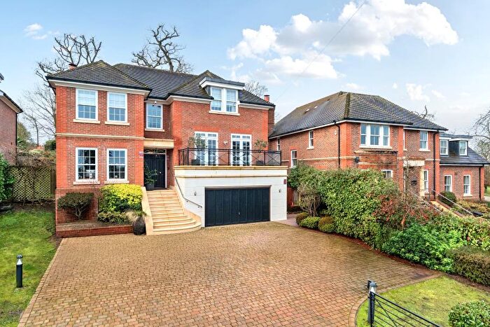 5 Bedroom Detached House To Rent In Pelling Hill, Old Windsor, Windsor, SL4