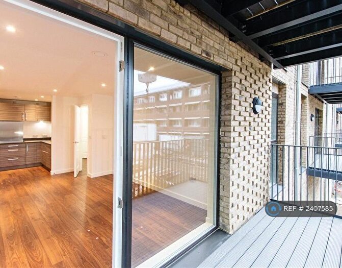 1 Bedroom Flat To Rent In Atkins Square, London, E8