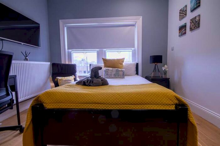 1 Bedroom Studio Flat To Rent In The Bruce Building, Newcastle Upon Tyne, NE1