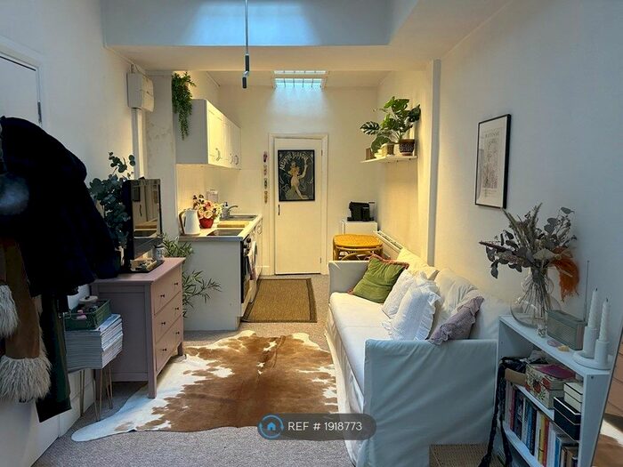 Studio To Rent In Worship Street, London, EC2A