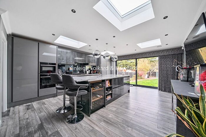 3 Bedroom Semi-Detached House To Rent In Hawley Road, Dartford, Kent, DA1