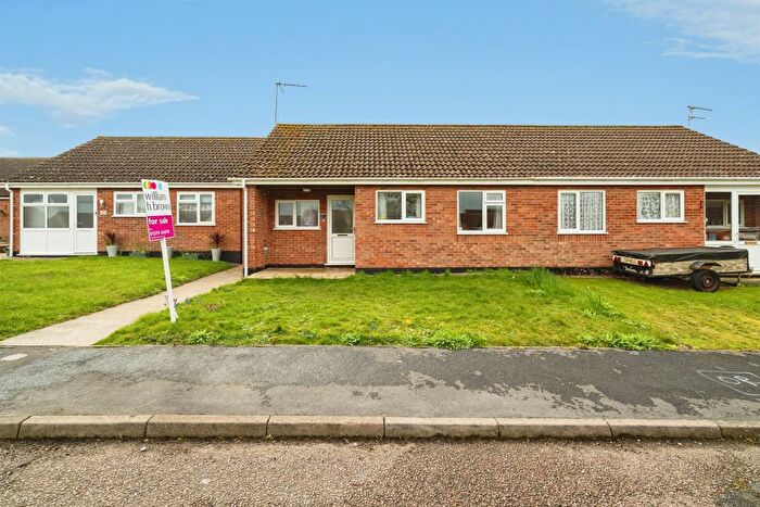 2 Bedroom Semi Detached Bungalow For Sale In Church View, Harleston, IP20
