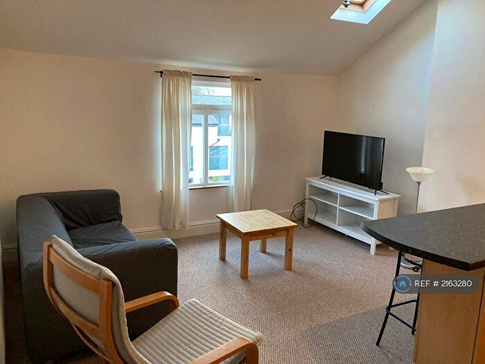 1 Bedroom Flat To Rent In Stockton Road, Manchester, M21