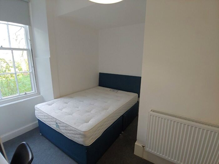 4 Bedroom Flat To Rent In West Preston Street, Edinburgh, EH8