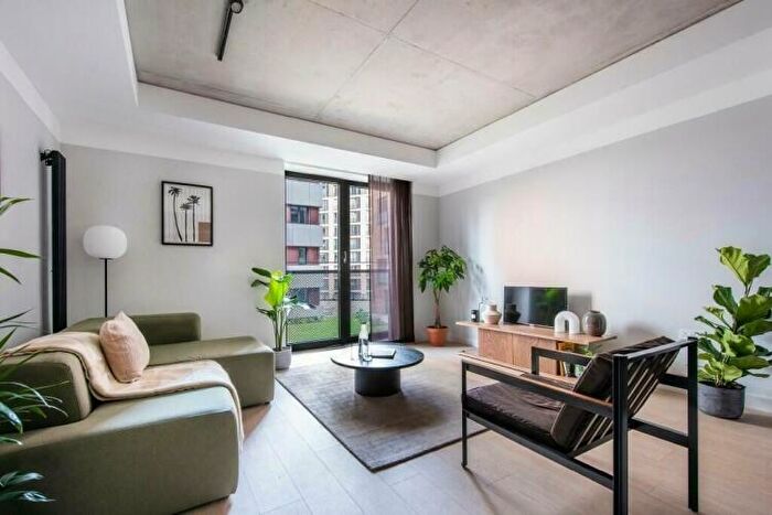 2 Bedroom Apartment To Rent In Kampus, Chorlton Street Manchester, M1