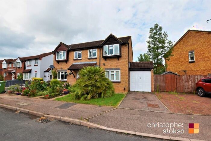 3 Bedroom Semi-Detached House To Rent In Kingsmead, Waltham Cross, Hertfordshire, EN8