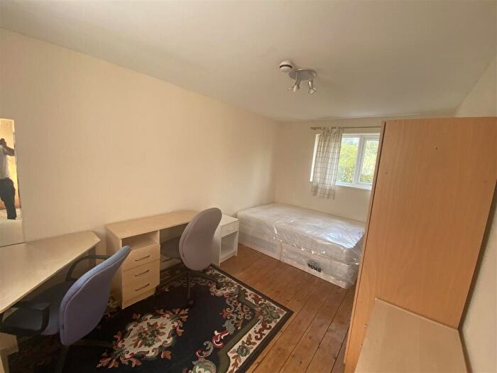 4 Bedroom Terraced House To Rent In Northdown Road, Hatfield, AL10