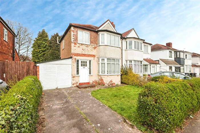 3 Bedroom Semi Detached House For Sale In Jerrys Lane, Birmingham, West Midlands, B23