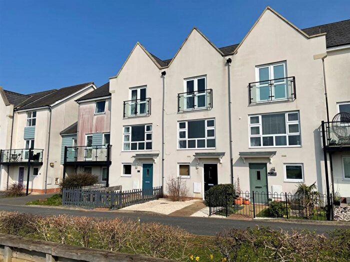 4 Bedroom House To Rent In Skye Crescent, Newton Leys, MK3