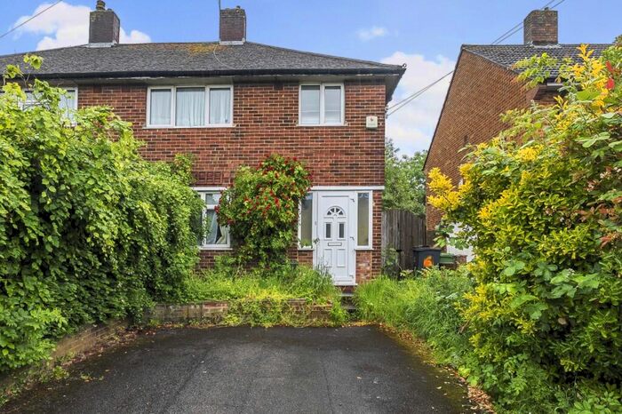 3 Bedroom Semi-Detached House To Rent In Burrfield Drive Orpington, BR5