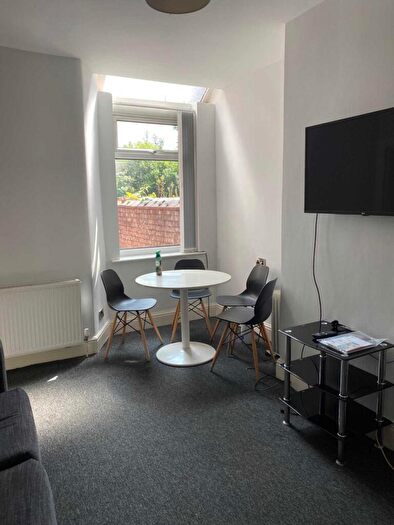 4 Bedroom Semi-Detached House To Rent In Whitby Road, Fallowfield, M14