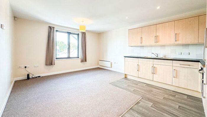 1 Bedroom Flat To Rent In West, Skypark Road, BS3