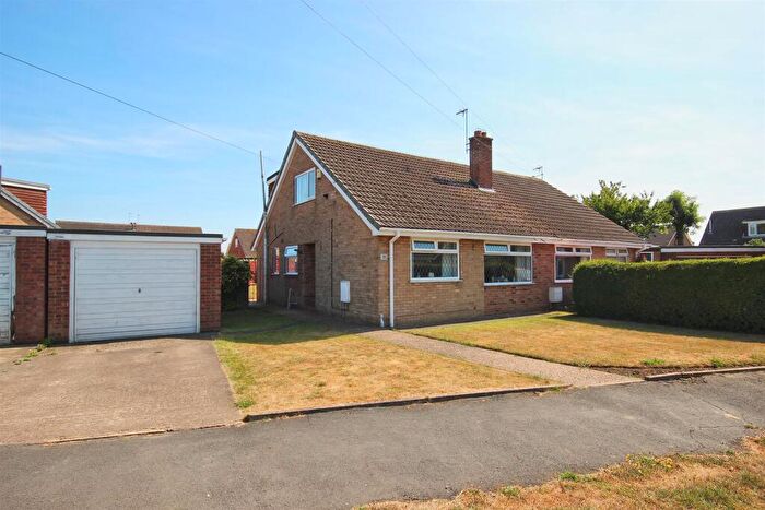 3 Bedroom Semi-Detached Bungalow For Sale In Cawood Drive, Skirlaugh, HU11