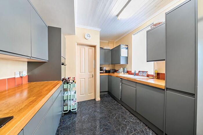 3 Bedroom Terraced House For Sale In Haleys Terrace, York, YO31