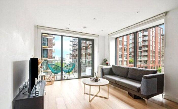 1 Bedroom Flat To Rent In Bonnet Street, Silvertown, London, E16