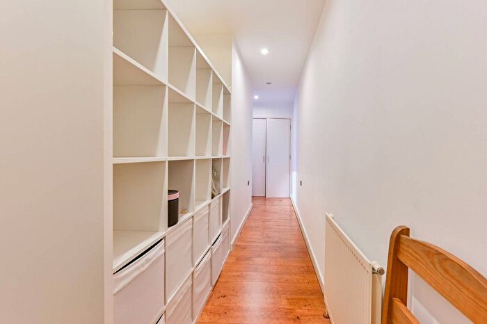 1 Bedroom Flat To Rent In Park Village East, Camden, Camden, London, NW1