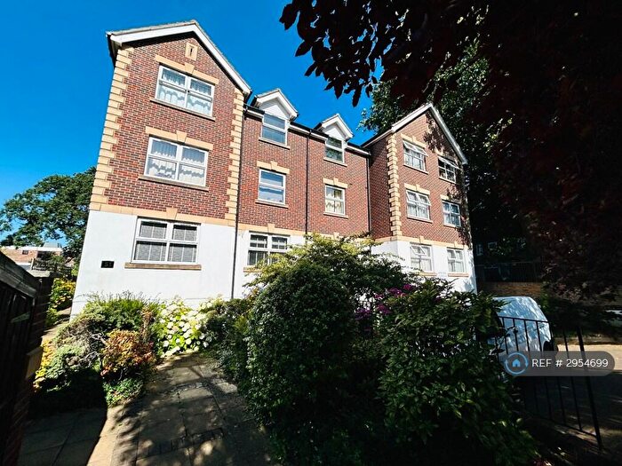 2 Bedroom Flat To Rent In Forest Hill, London, SE23