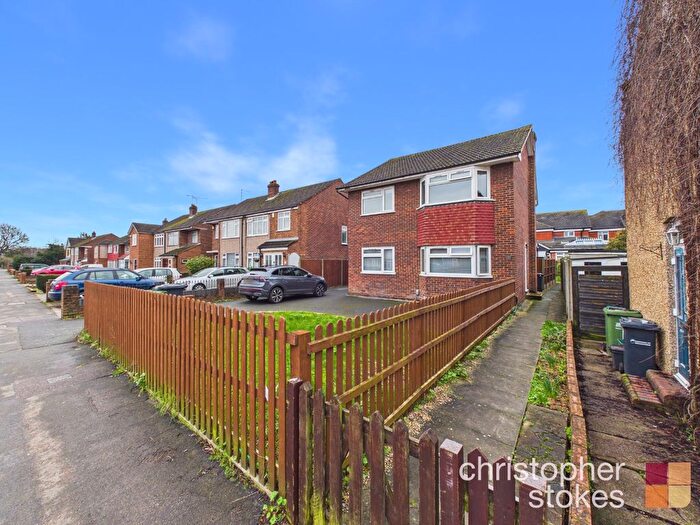 2 Bedroom Maisonette To Rent In Cadmore Lane, Cheshunt, Hertfordshire, EN8