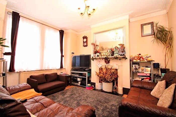 1 Bedroom Flat To Rent In Herga Road, Harrow, HA3