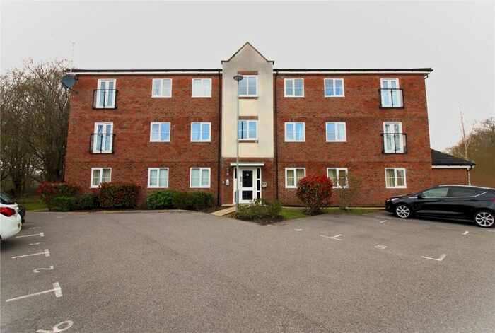 2 Bedroom Apartment To Rent In Hansen Gardens, Hedge End, Southampton, Hampshire, SO30