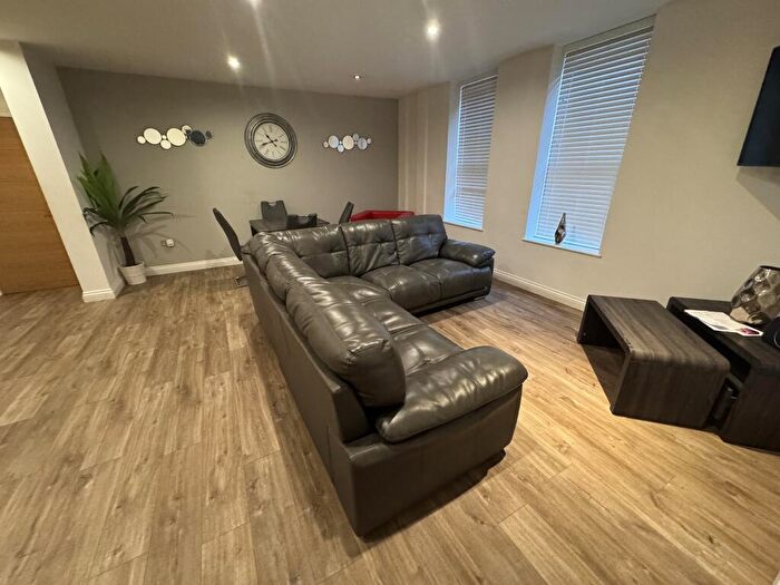 1 Bedroom Apartment To Rent In Mint Drive -jewellery Quarter - Birmingham, B18