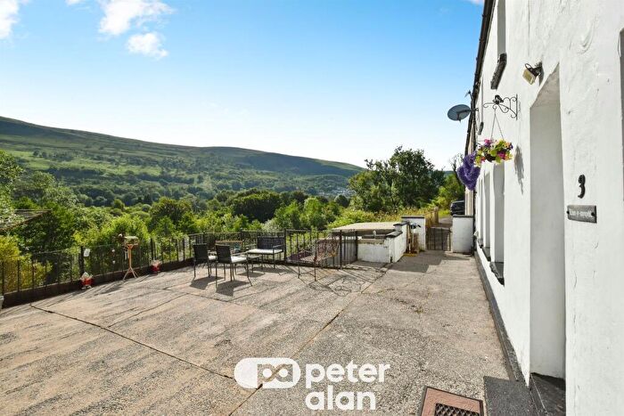 4 Bedroom Semi-Detached House For Sale In Castle Terrace, Troedyrhiw, Merthyr Tydfil, CF48
