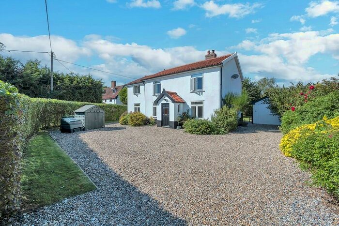 4 Bedroom Cottage For Sale In Tibenham, NR16