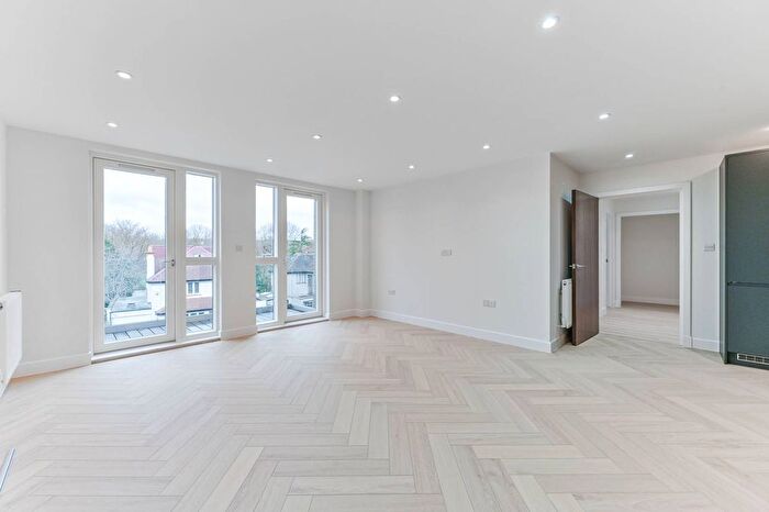 2 Bedroom Flat To Rent In Norbury Avenue, Norbury, London, SW16