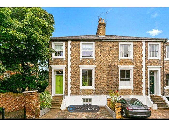 4 Bedroom Semi-Detached House To Rent In Richmond Hill, London, TW10