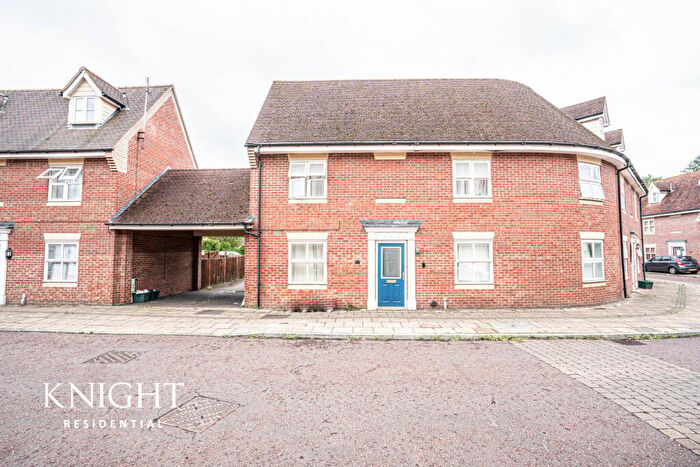 5 Bedroom Terraced House For Sale In Hatcher Crescent, Colchester, CO2