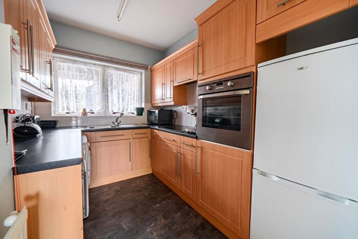 1 Bedroom Retirement Property For Sale In Portland Drive, Willen, Milton Keynes, MK15