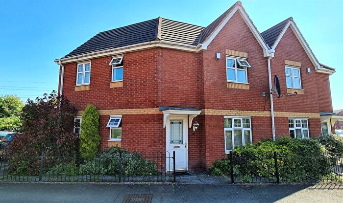 3 Bedroom Semi-Detached House To Rent In Water Lily Way, Bermuda Park, Nuneaton, CV10