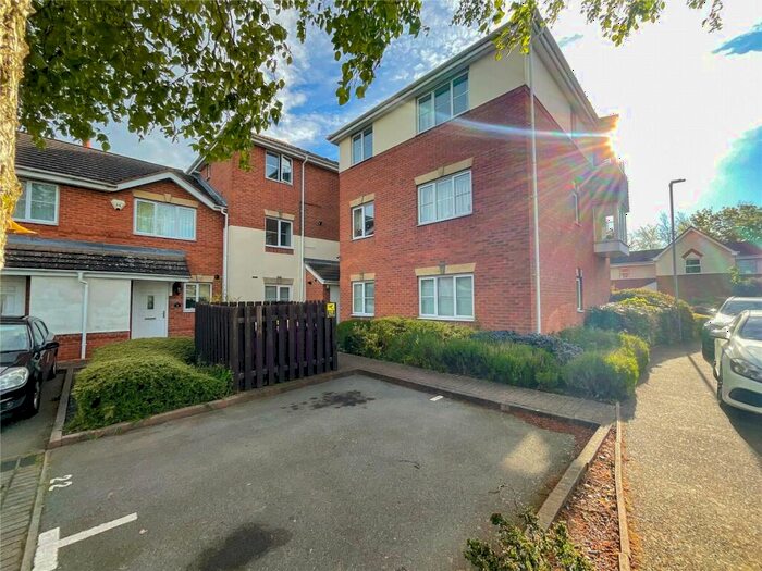 2 Bedroom Apartment To Rent In Cygnet Drive, Tamworth, Staffordshire, B79