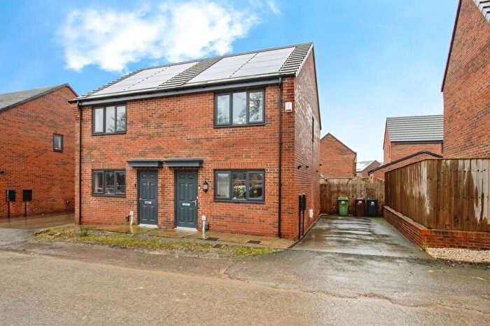 2 Bedroom Semi-Detached House For Sale In Calla Grove, Seacroft, Leeds, LS14