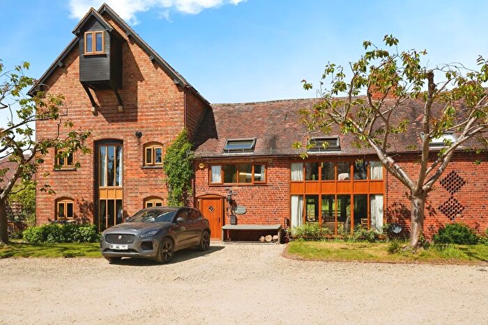3 Bedroom Barn Conversion For Sale In Ullington, Evesham, Worcestershire, WR11