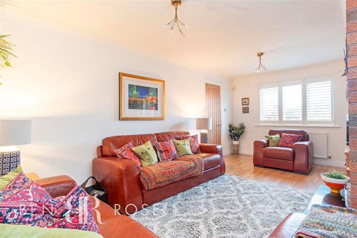 4 Bedroom Detached House For Sale In Spring Meadow, Clayton-Le-Woods, Chorley, PR25