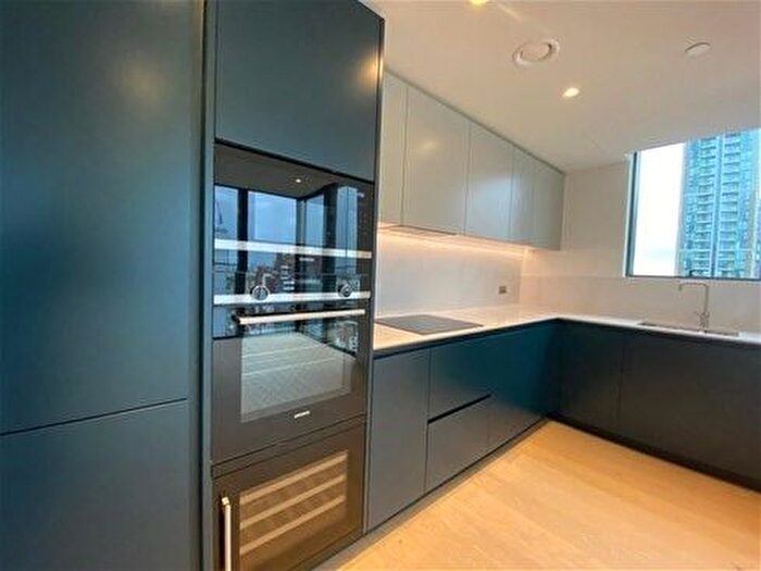 2 Bedroom Flat To Rent In Marsh Wall, London, E14