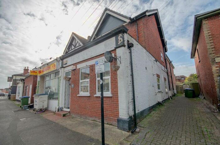 1 Bedroom Flat To Rent In Park Road, Freemantle, Southampton, SO15