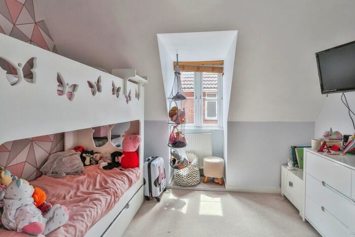 4 Bedroom Detached House For Sale In Magna Road, Bournemouth, Dorset, BH11
