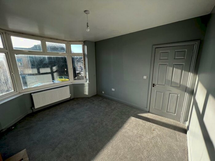 3 Bedroom Semi-Detached House To Rent In King Johns Road, Bristol, BS15