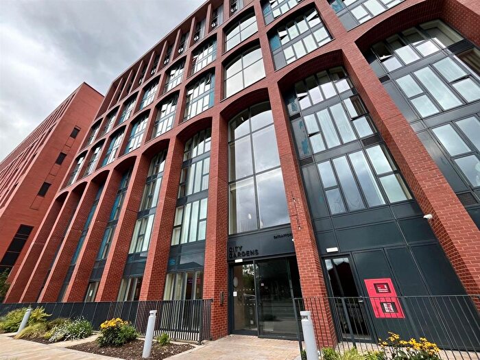 2 Bedroom Flat To Rent In City Gardens B, Spinners Way, Manchester, M15