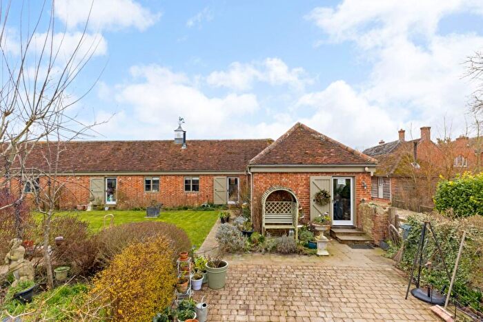 3 Bedroom Barn To Rent In Stanford Park Farm Park Lane, SN7