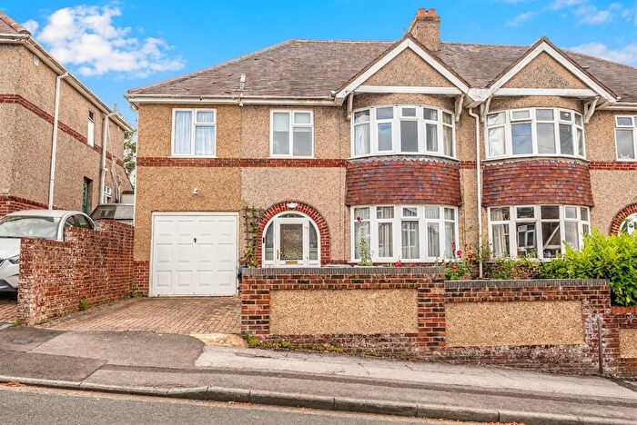 4 Bedroom Semi-Detached House For Sale In St. Francis Road, Salisbury, SP1
