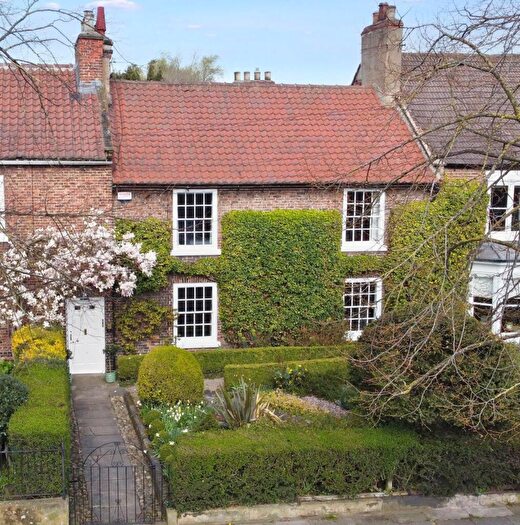 5 Bedroom Terraced House For Sale In Sundial Cottage, Haughton Green, Darlington, DL1