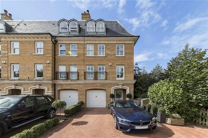 5 Bedroom Property To Rent In Langdon Park, Teddington, TW11