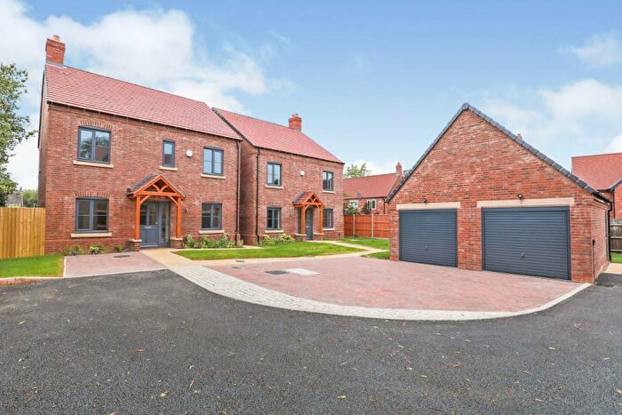 4 Bedroom House To Rent In Saxon Close, Ravenstone, LE67