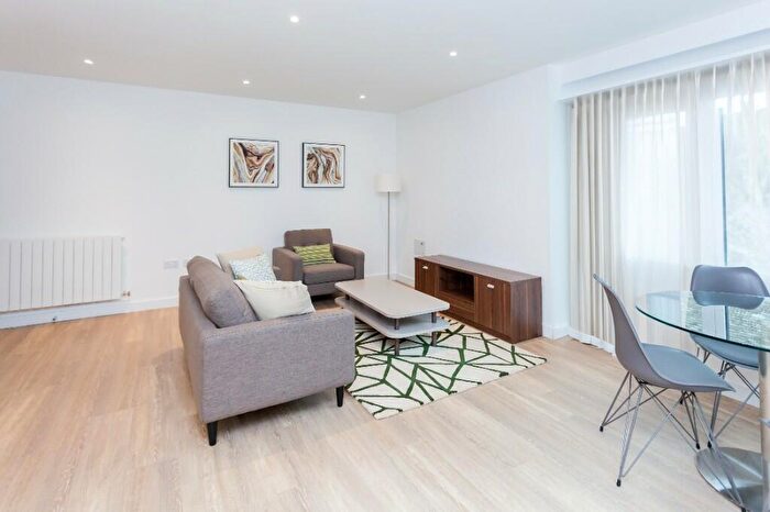 1 Bedroom Apartment To Rent In Endeavour House, London, SE16