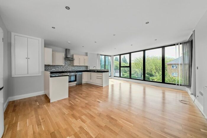 2 Bedroom Flat To Rent In Comerford Road, Brockley, London, SE4