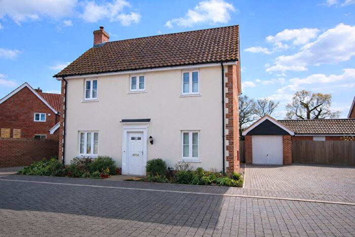 3 Bedroom Detached House For Sale In Greenside, Darsham, IP17
